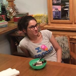 Meet your Posher, Laura